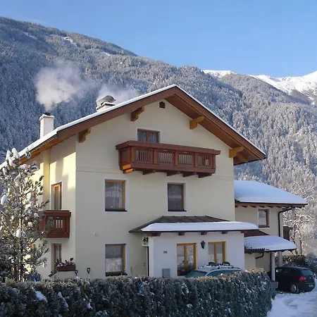 Haus Grunbacher * Lienz